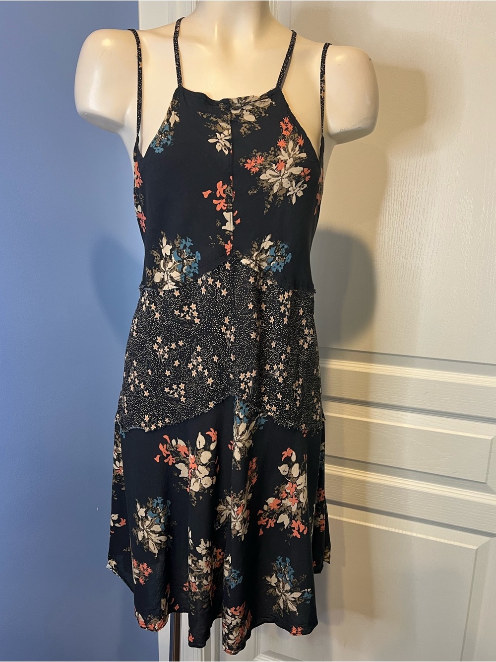 Free People Black Floral Tiered Spaghetti Strap Mini Dress size Large